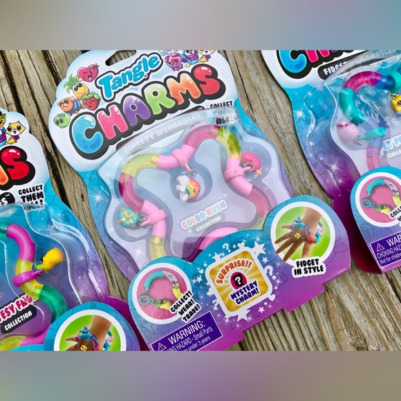 TANGLE Charms Cuties Fruit Color Rush Pet Peeps Fidget Wearable Kid Toy Bracelet - Picture 4 of 9